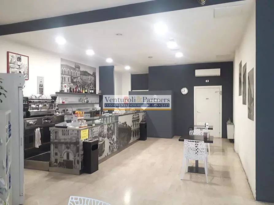Immagine 1 di Attività commerciale in vendita  in Via Solferino a Brescia