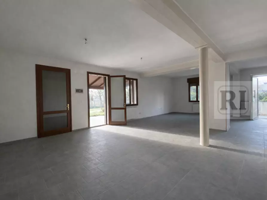 Immagine 8 di Casa indipendente in vendita  a Limena