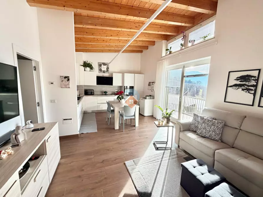 Immagine 1 di Appartamento in vendita  in Via di Priana 8/4 a Predaia