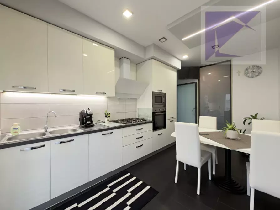 Immagine 1 di Attico in vendita  a Camposampiero