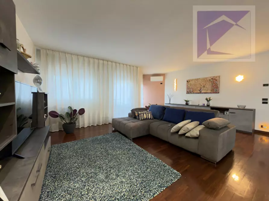 Immagine 10 di Attico in vendita  a Camposampiero