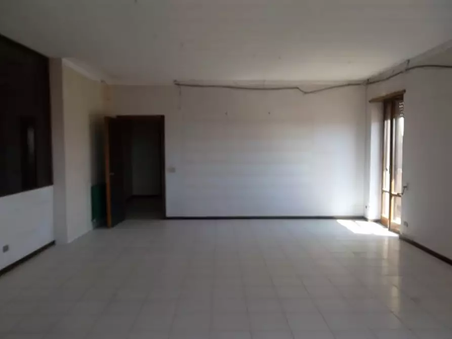 Immagine 5 di Appartamento in vendita  in Viale Italia a Matino