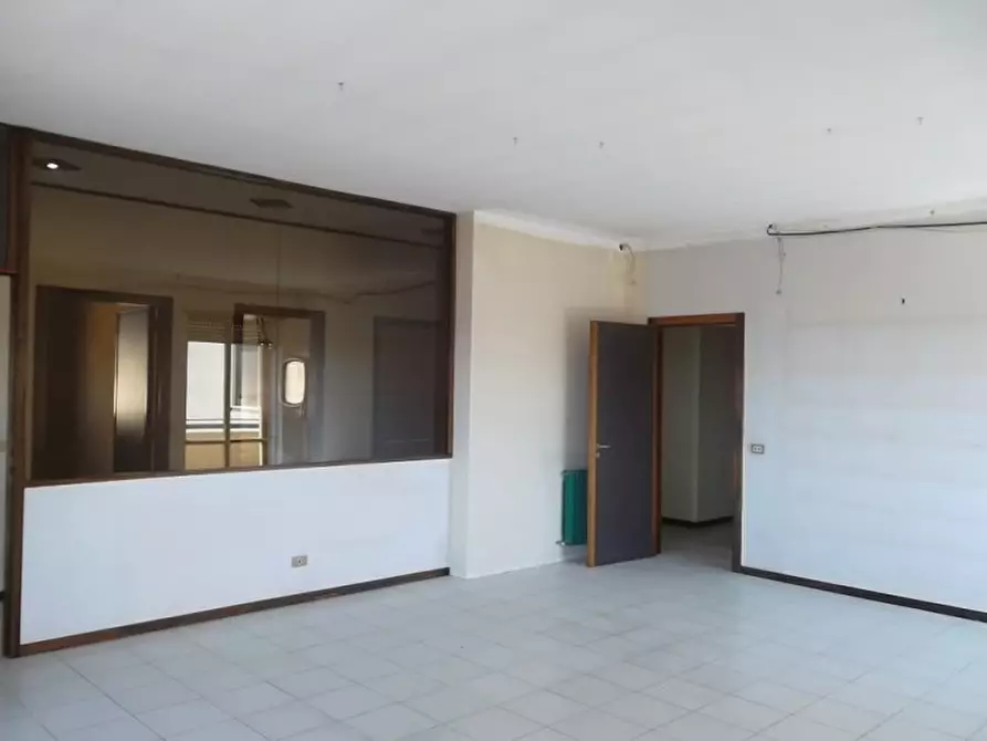 Immagine 6 di Appartamento in vendita  in Viale Italia a Matino