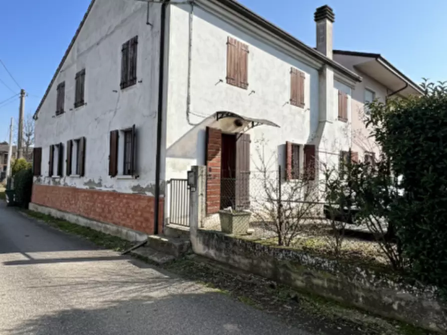 Immagine 1 di Casa bifamiliare in vendita  in Via Malmercato 81 a Merlara