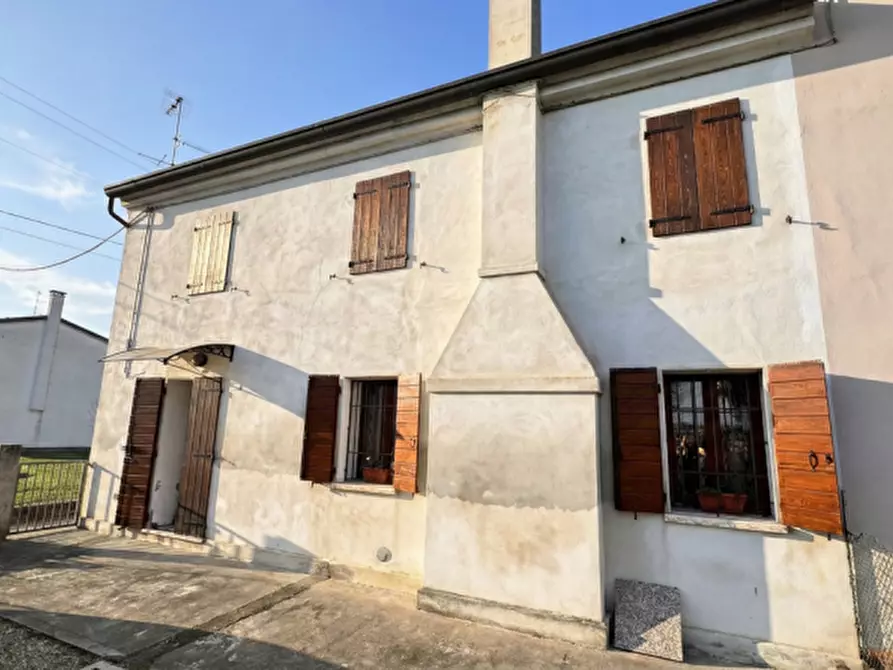 Immagine 2 di Casa bifamiliare in vendita  in Via Malmercato 81 a Merlara