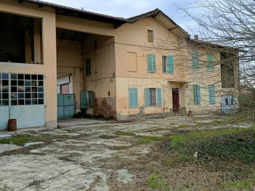 Immagine 1 di Casa indipendente in vendita  in Via Vittorio Veneto 108 a Villanova Monferrato