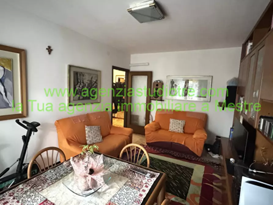Immagine 8 di Appartamento in vendita  in Via Montessori a Venezia