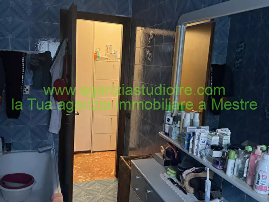 Immagine 13 di Appartamento in vendita  in Via Montessori a Venezia