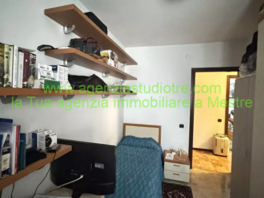 Immagine 16 di Appartamento in vendita  in Via Montessori a Venezia