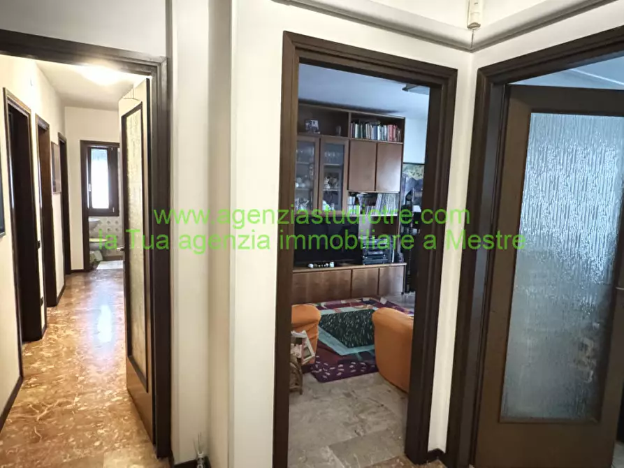 Immagine 20 di Appartamento in vendita  in Via Montessori a Venezia