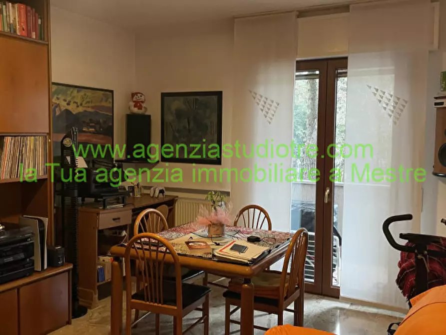 Immagine 25 di Appartamento in vendita  in Via Montessori a Venezia