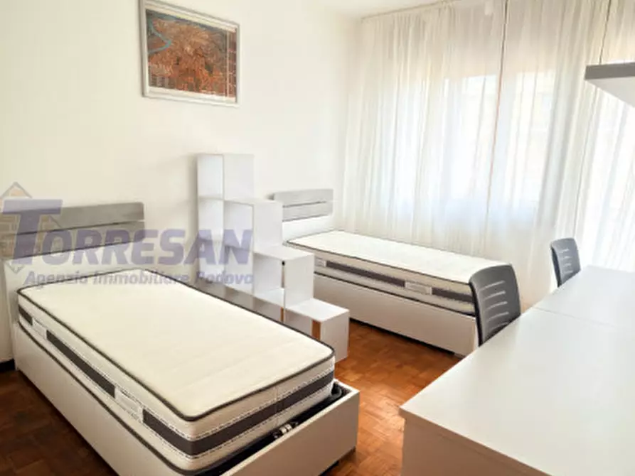 Immagine 15 di Camera in affitto  in VIA LEONARDO DA VINCI 2 a Padova