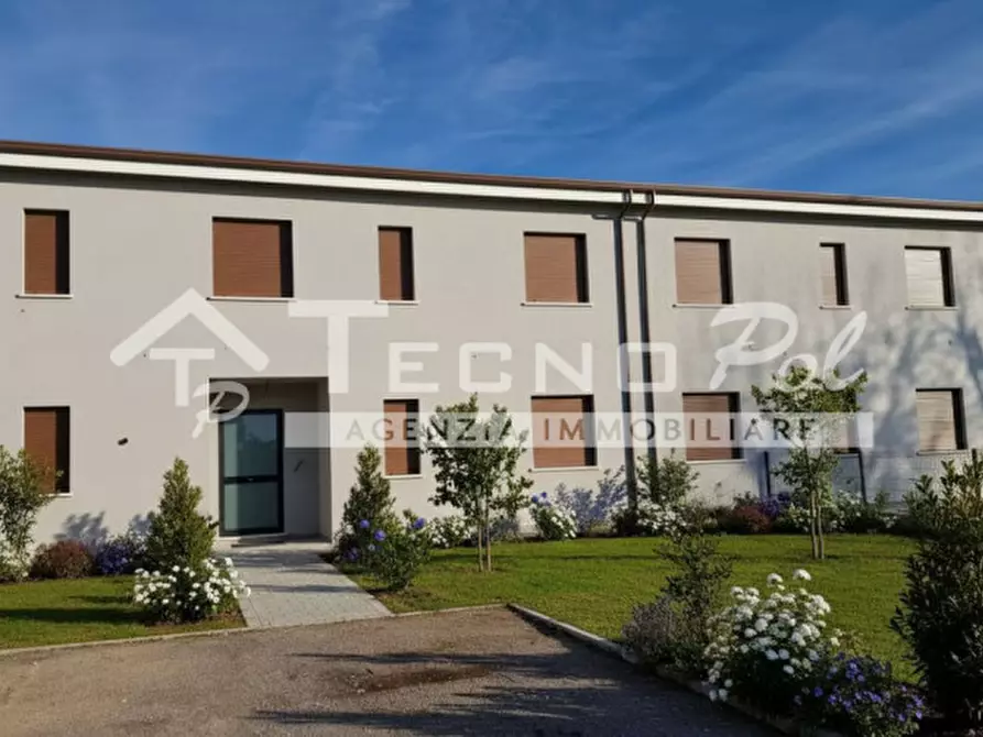 Immagine 5 di Palazzo in vendita  a Campodarsego