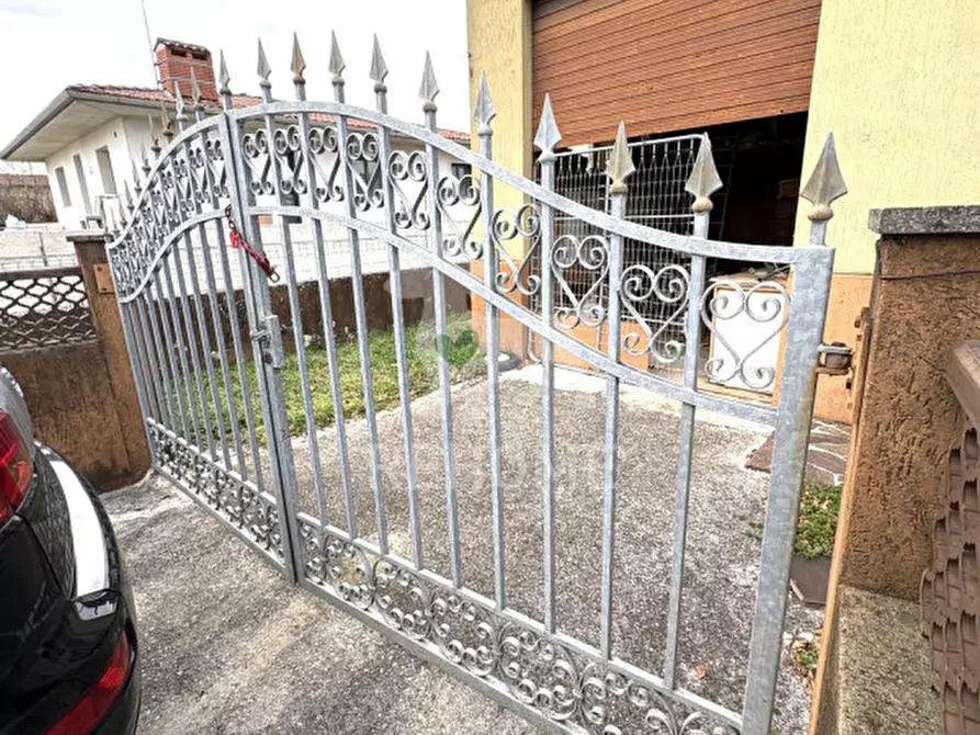 Immagine 28 di Casa bifamiliare in vendita  in Via Santa Barbara, 61 a Campoformido