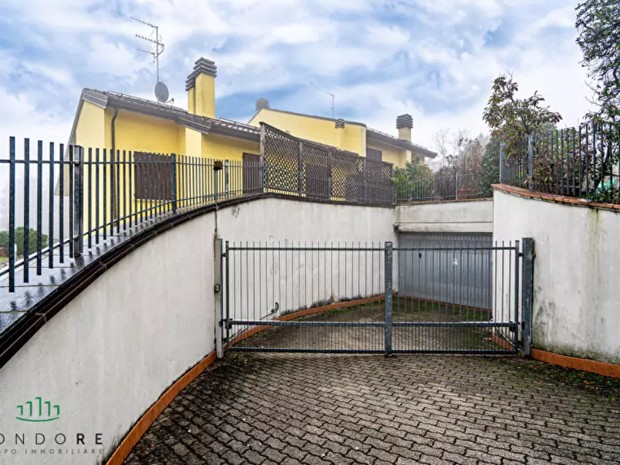 Immagine 71 di Casa bifamiliare in vendita  in Pianoro Vecchio a Pianoro