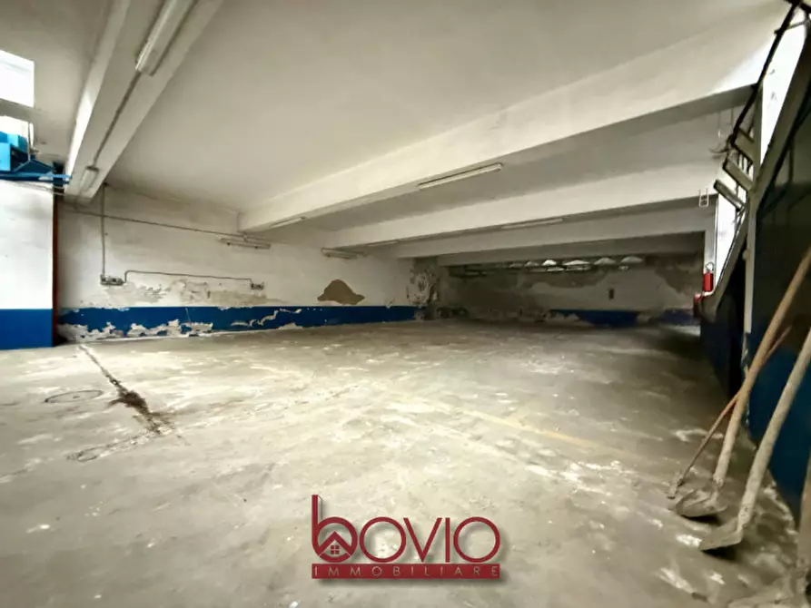 Immagine 30 di Capannone industriale in vendita  in Via La Thuile 70 a Torino