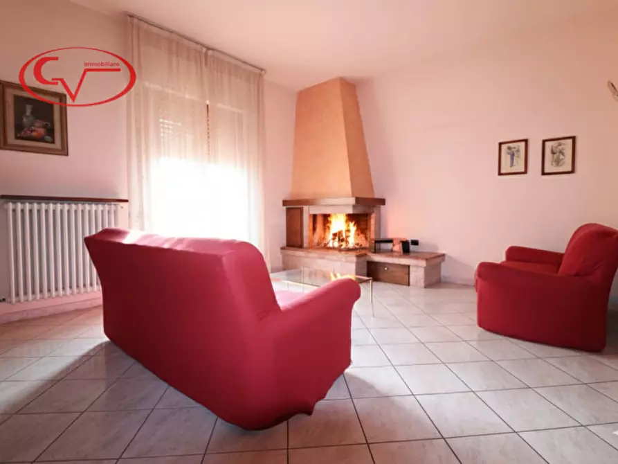 Immagine 1 di Casa bifamiliare in vendita  in via 14 luglio a Montevarchi