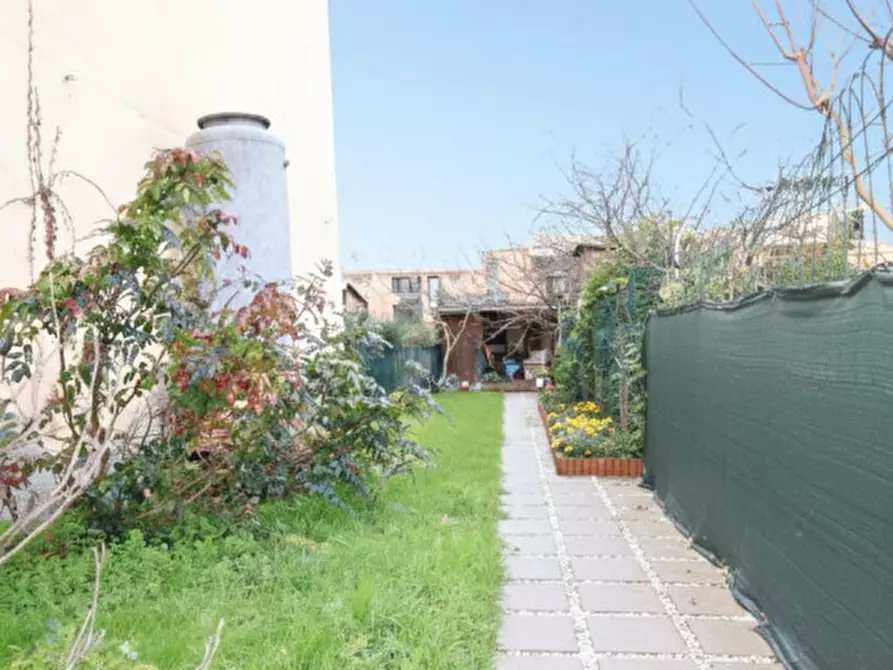 Immagine 20 di Casa bifamiliare in vendita  in via 14 luglio a Montevarchi