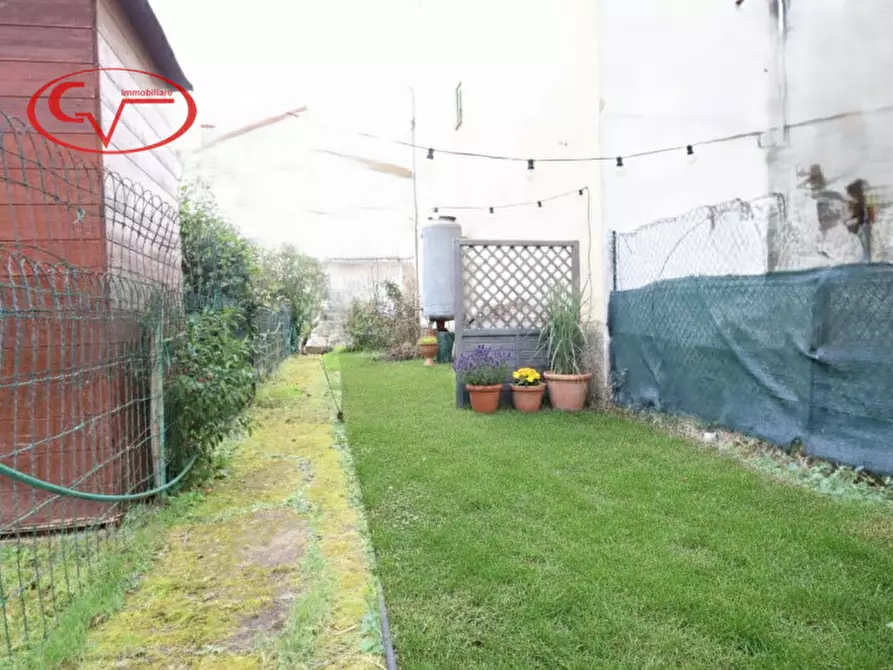 Immagine 21 di Casa bifamiliare in vendita  in via 14 luglio a Montevarchi