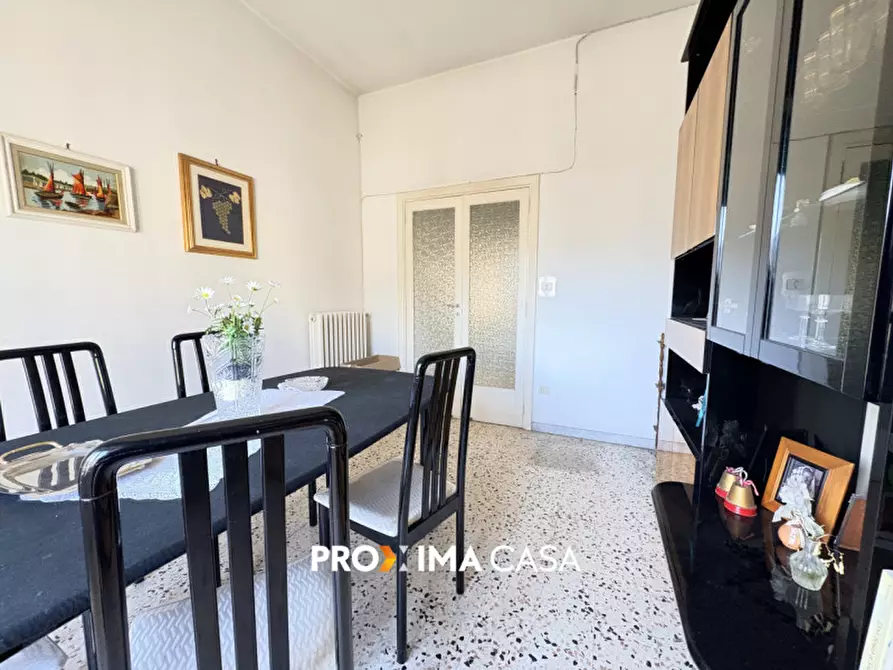 Immagine 11 di Appartamento in vendita  in Via Paolo Vocca 37 a Salerno