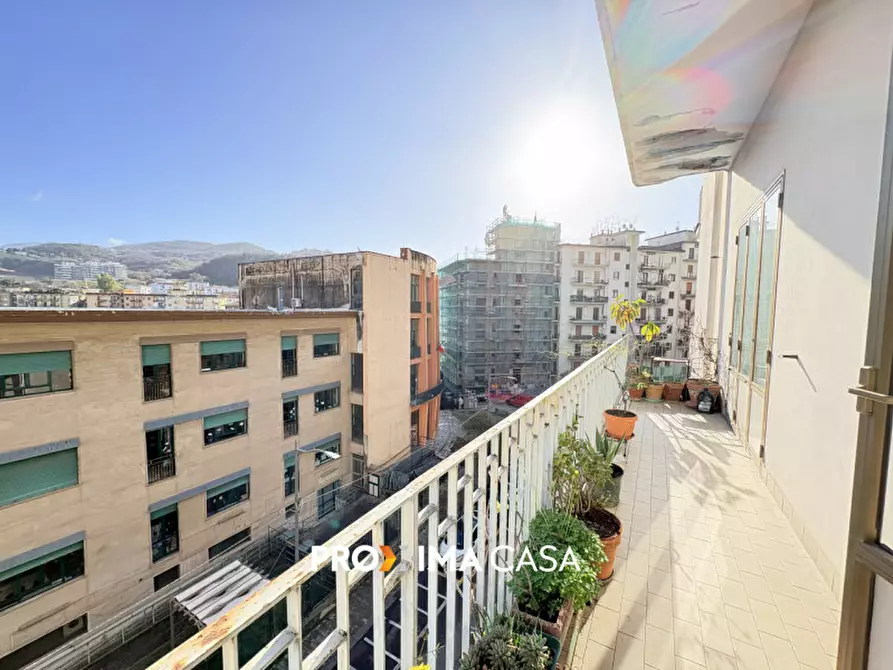Immagine 13 di Appartamento in vendita  in Via Paolo Vocca 37 a Salerno
