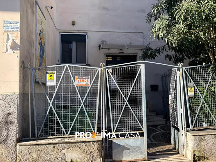 Immagine 44 di Appartamento in vendita  in Via Paolo Vocca 37 a Salerno