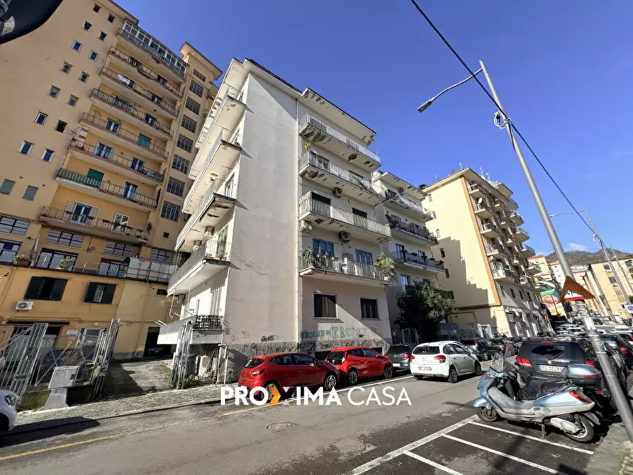 Immagine 53 di Appartamento in vendita  in Via Paolo Vocca 37 a Salerno