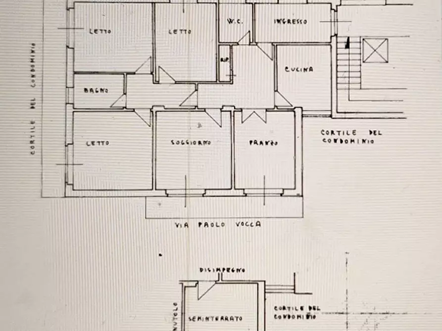 Immagine 63 di Appartamento in vendita  in Via Paolo Vocca 37 a Salerno