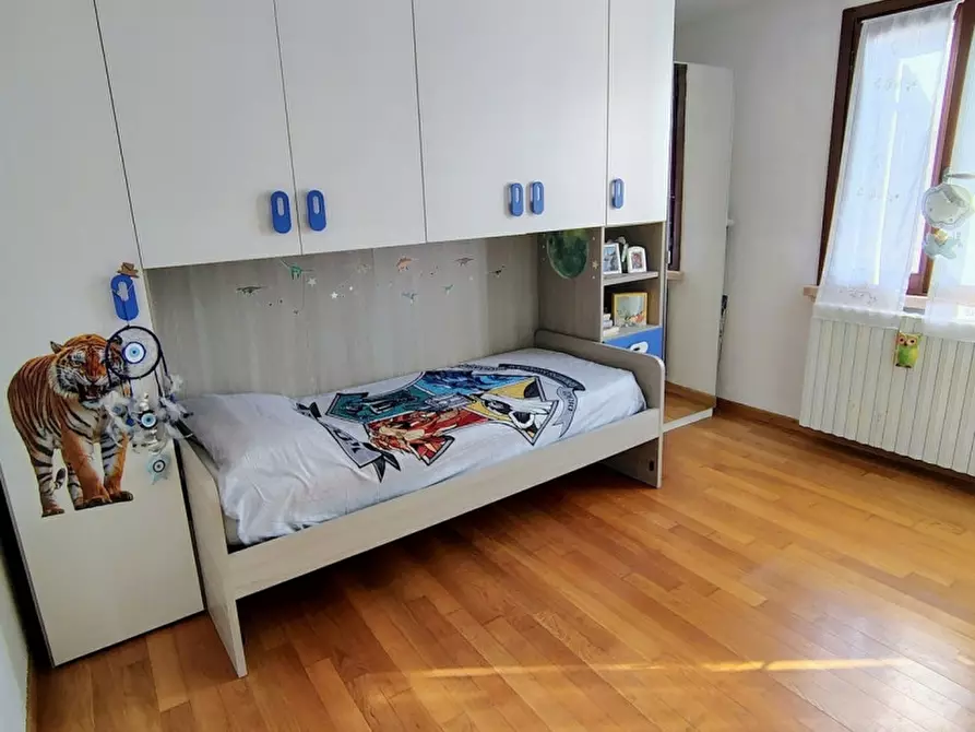 Immagine 13 di Casa bifamiliare in vendita  a Luzzara