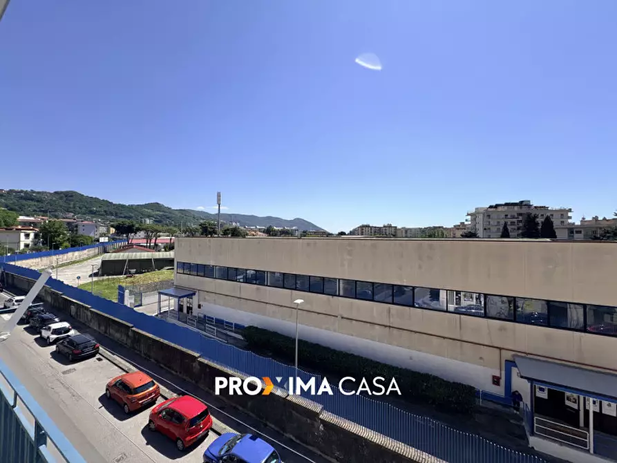 Immagine 17 di Appartamento in vendita  in Via Enrico Moscati 5 a Salerno