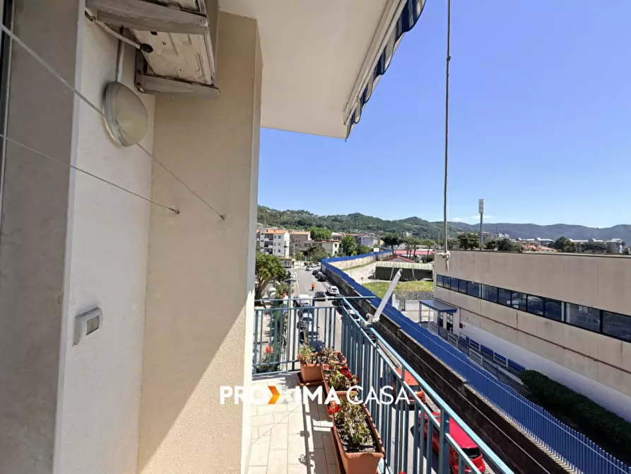 Immagine 19 di Appartamento in vendita  in Via Enrico Moscati 5 a Salerno