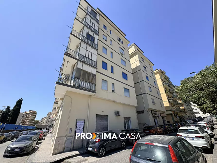 Immagine 41 di Appartamento in vendita  in Via Enrico Moscati 5 a Salerno