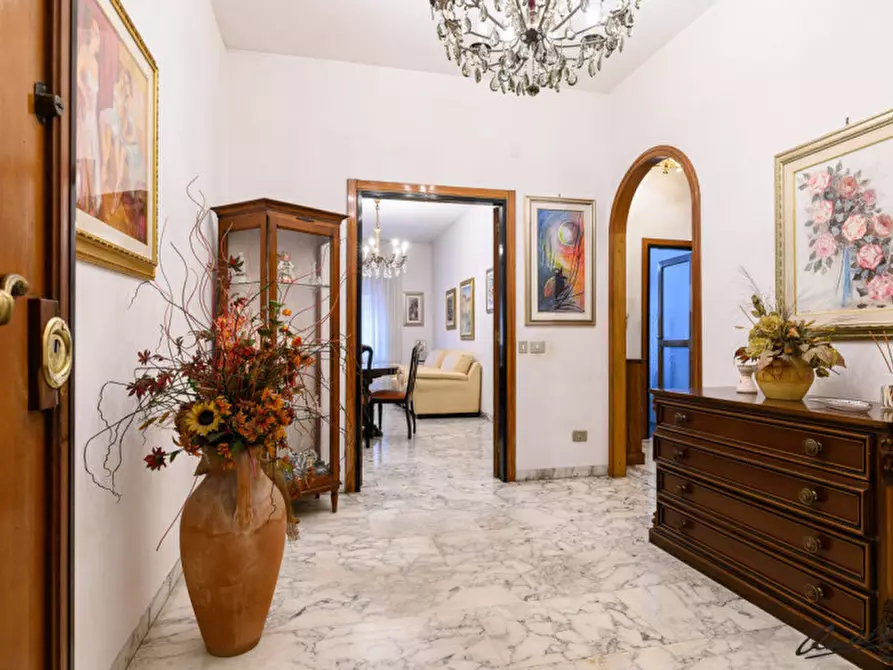 Immagine 1 di Appartamento in vendita  in Via Piegaro a Roma