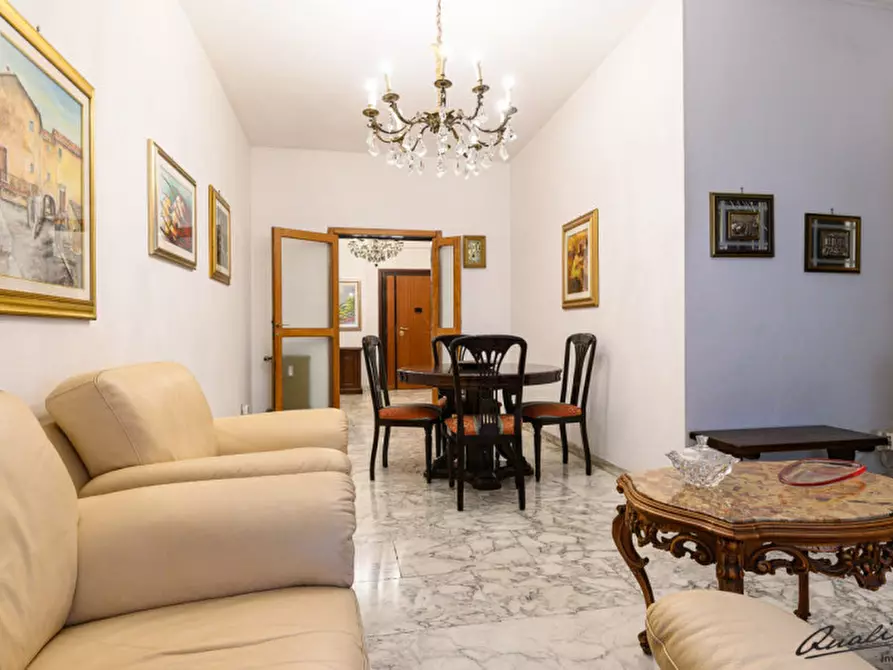 Immagine 5 di Appartamento in vendita  in Via Piegaro a Roma