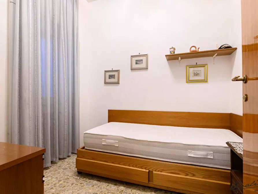 Immagine 9 di Appartamento in vendita  in Via Piegaro a Roma