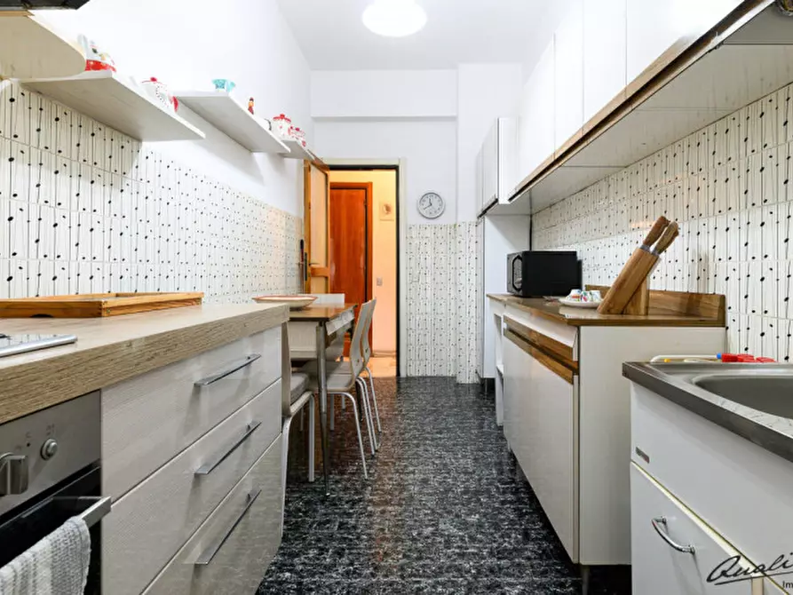 Immagine 15 di Appartamento in vendita  in Via Piegaro a Roma