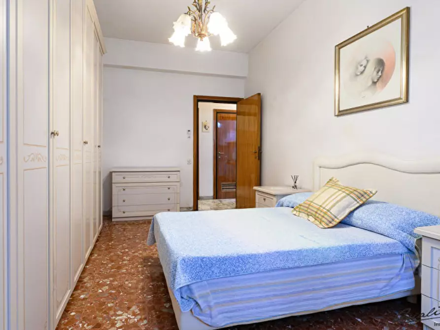 Immagine 25 di Appartamento in vendita  in Via Piegaro a Roma