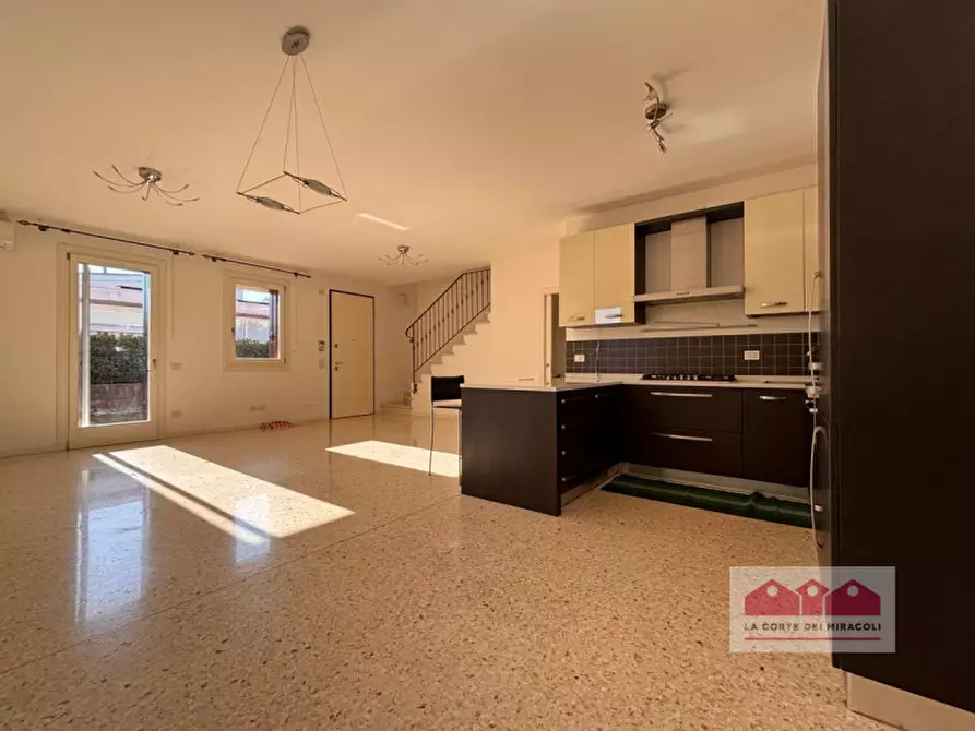 Immagine 8 di Villetta a schiera in affitto  in Via San Martino 11 a Dueville