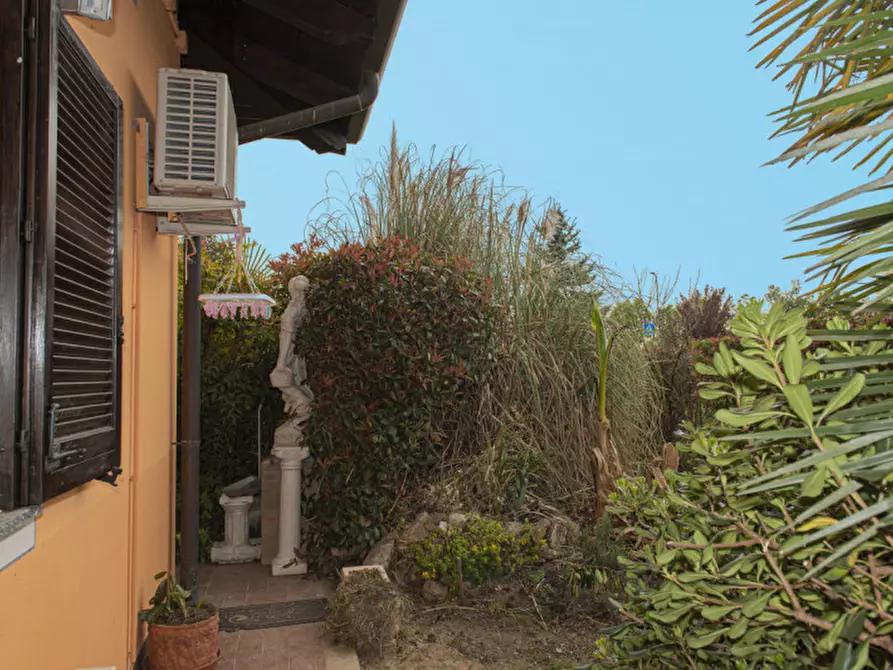 Immagine 7 di Villa in vendita  in Via Giovanni Falcone e Paolo Borsellino 27 a Rivarossa