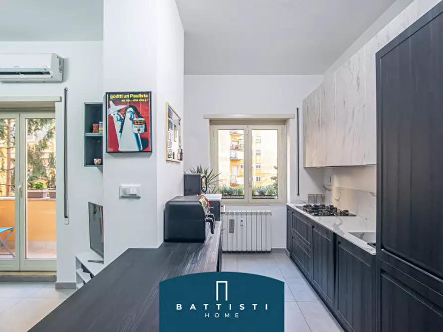 Immagine 12 di Appartamento in vendita  in Via Calpurnio Fiamma a Roma