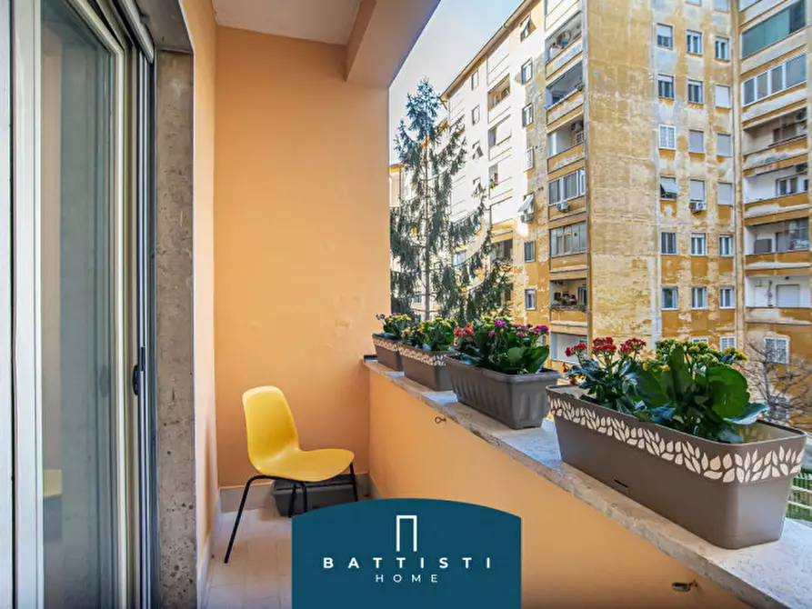 Immagine 17 di Appartamento in vendita  in Via Calpurnio Fiamma a Roma