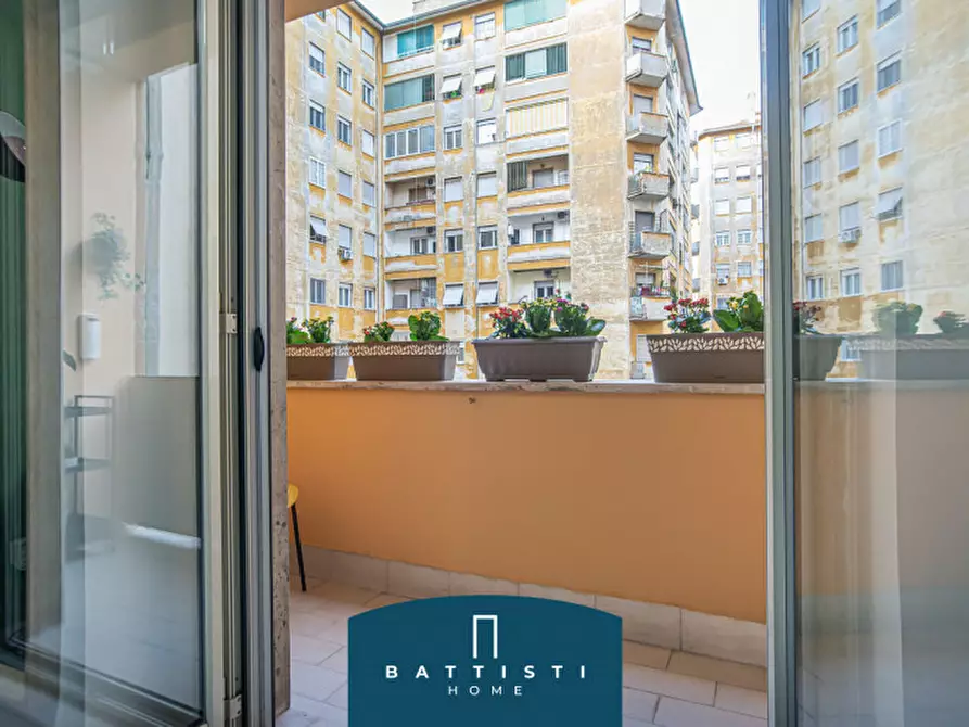 Immagine 19 di Appartamento in vendita  in Via Calpurnio Fiamma a Roma