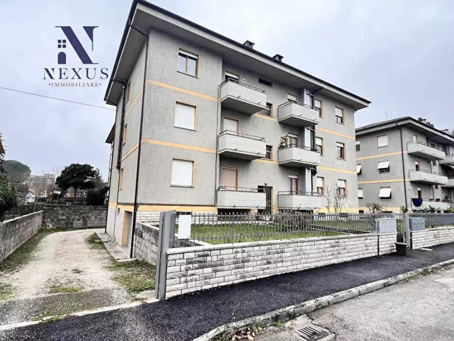 Immagine 24 di Appartamento in vendita  a Pergola