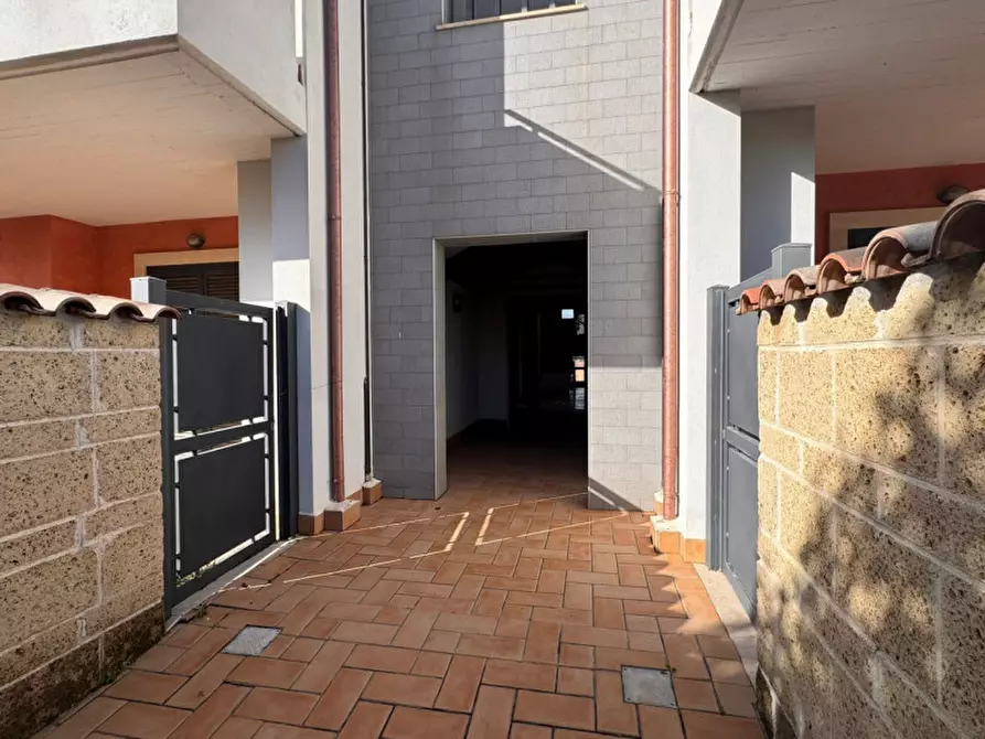 Immagine 15 di Appartamento in vendita  in Via Anna Lorenzetto a Roma