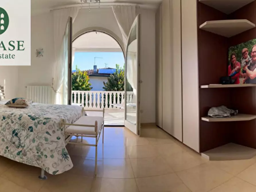 Immagine 13 di Villa in vendita  in Via Scassi Carli a Forte Dei Marmi