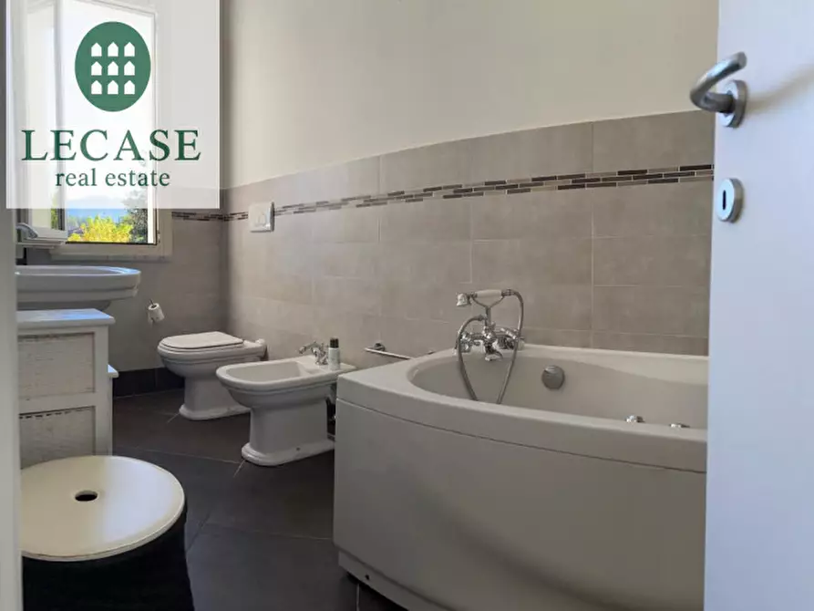 Immagine 17 di Villa in vendita  in Via Scassi Carli a Forte Dei Marmi