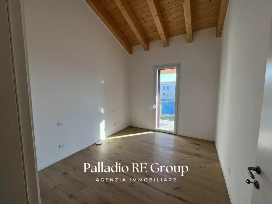 Immagine 8 di Casa bifamiliare in vendita  in Via Stadio 2 a Torri Di Quartesolo