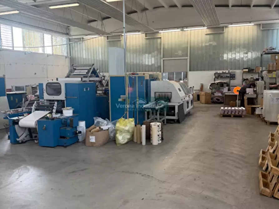Immagine 1 di Capannone industriale in affitto  in Sommacampagna Verona a Sommacampagna