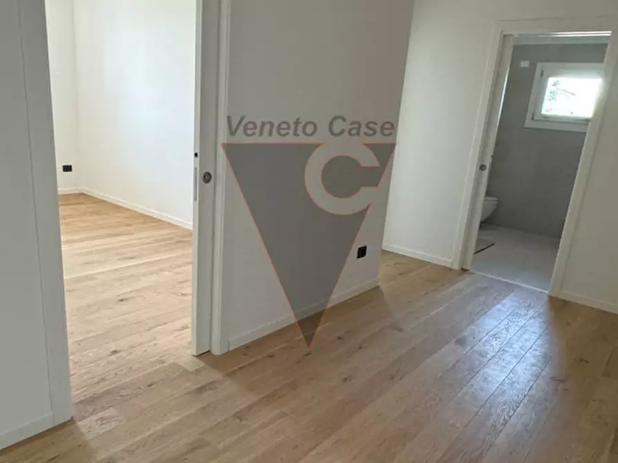 Immagine 2 di Appartamento in vendita  in Via Quattro Novembre a Camponogara