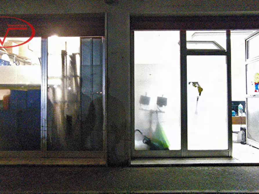 Immagine 1 di Laboratorio in vendita  a San Giovanni Valdarno